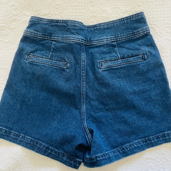 GAP Hi Rise Stride Denim Shorts 4 Tall 4” inseam - Picture 6 of 6